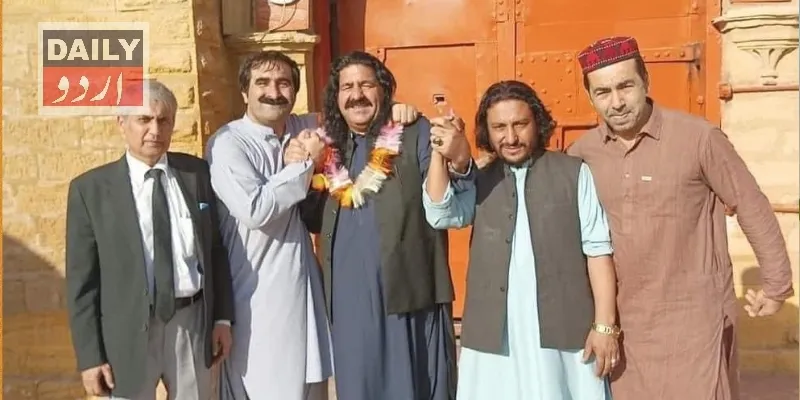 سیاست